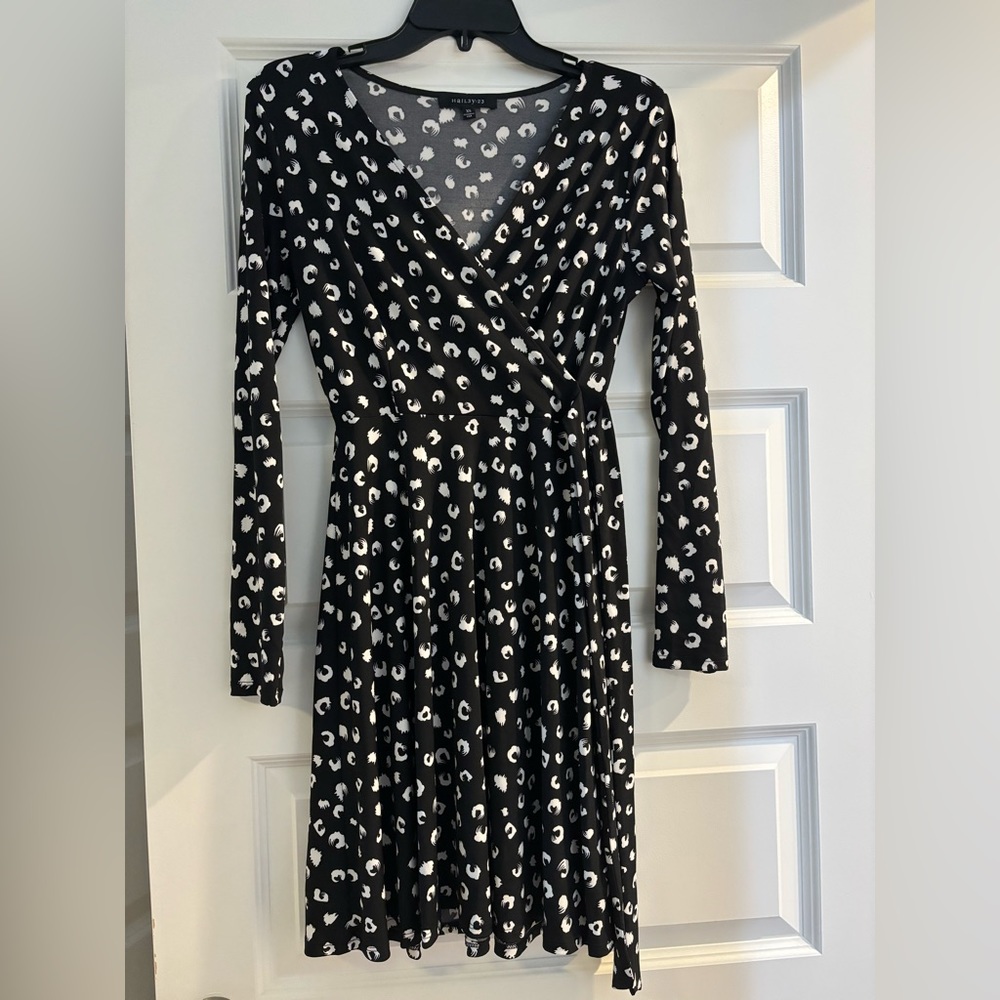Women’s Tie Dress